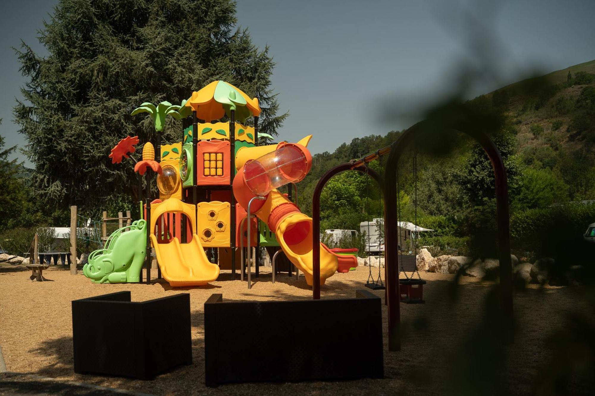 Camping Paradis La Marmotte Акс-ле-Терм Экстерьер фото